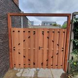 Tuindeur solide hardhout | gem. doorkijk | zwart frame