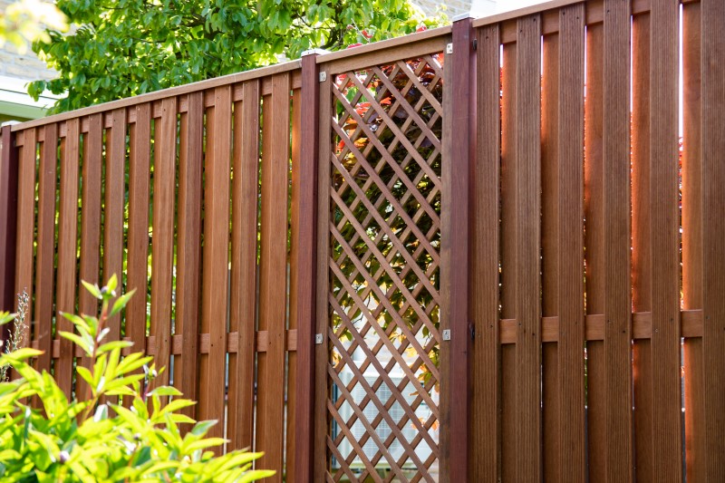 houthandel Ede schutting tuinschermen hardhout