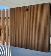 fiberdeck-brise-soleil-teak-composiet-gevelbekleding (170 x 185 px) - 1