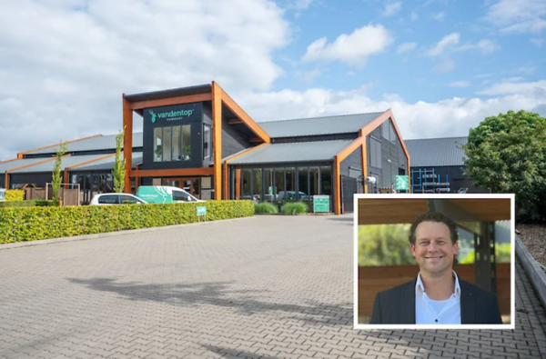 Artikel Barneveldse Krant: ‘Vandentop Tuinhout verkoopt geen planken, maar rust in je buitenproject’