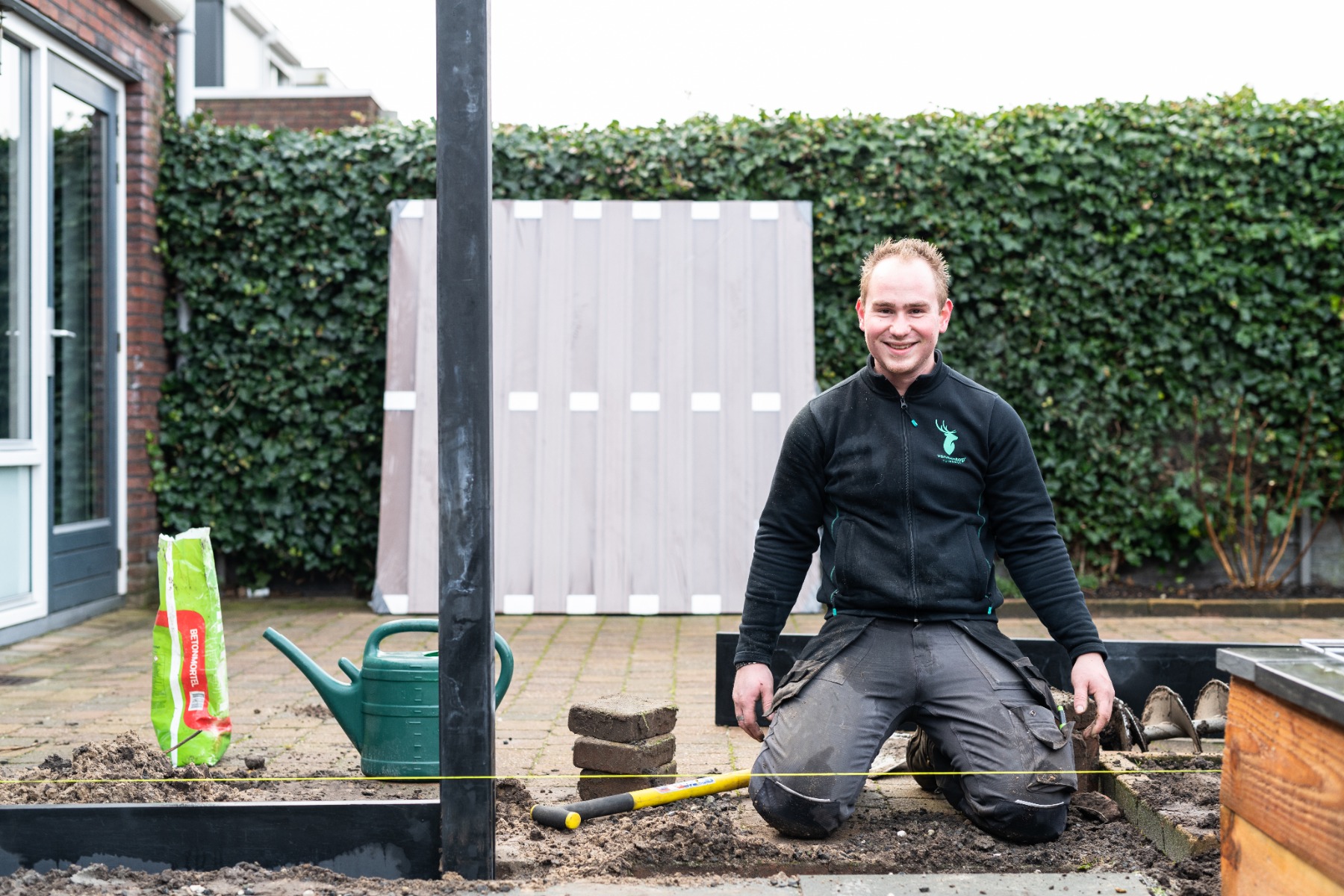 Schutting, vlonder, overkapping of tuindeur laten plaatsen?